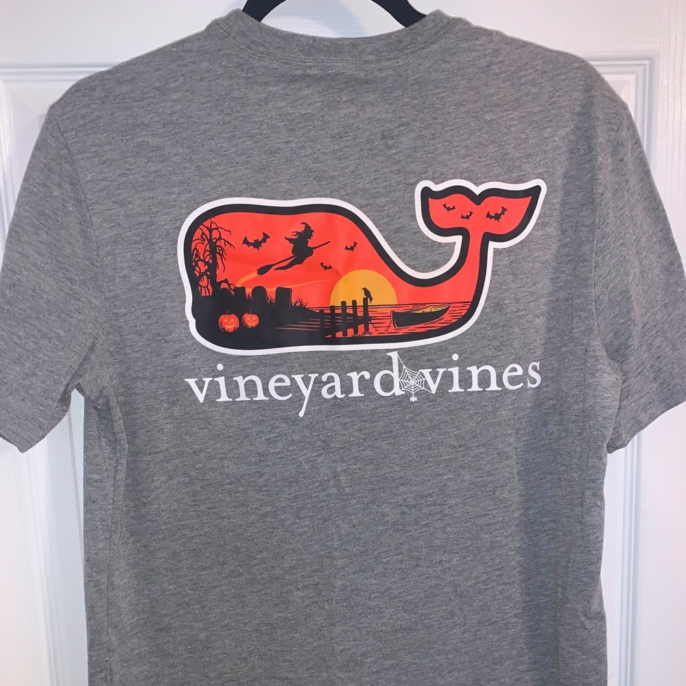 Vineyard Vines (Limited Edition) Halloween Tee
